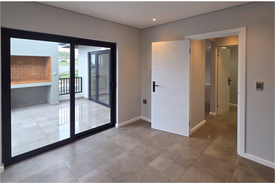3 Bedroom Property for Sale in Country Club Western Cape